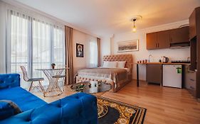 Wonder Suites